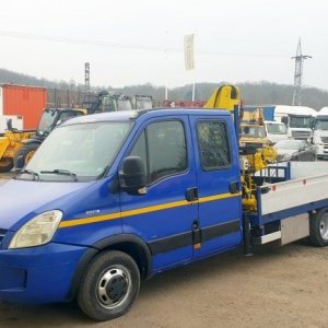 foto 3.5t/5t Iveco 7seat +crane winch, 50C18 Daily 3.D 16V