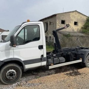 foto 6.5t Iveco (2016)hook container CTS Daily 65C18