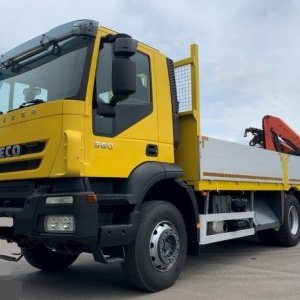 foto 6x4 Iveco 6.2m+crane roto forks remote retarder automat