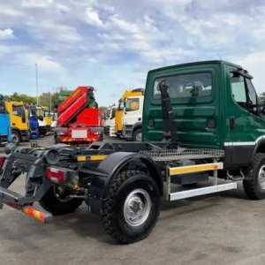foto 5.5t container hook 4x4 Iveco Daily 55-170