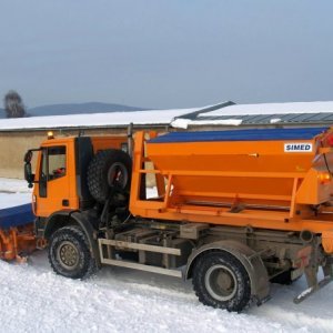 foto 4x4 hook 13.5t Iveco municipal WINTER+SUMMER water sprinkler sweeper container