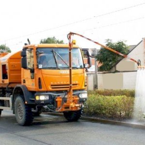 foto 4x4 hook 13.5t Iveco municipal WINTER+SUMMER water sprinkler sweeper container
