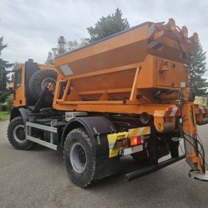 foto 4x4 hook 13.5t Iveco municipal WINTER+SUMMER water sprinkler sweeper container